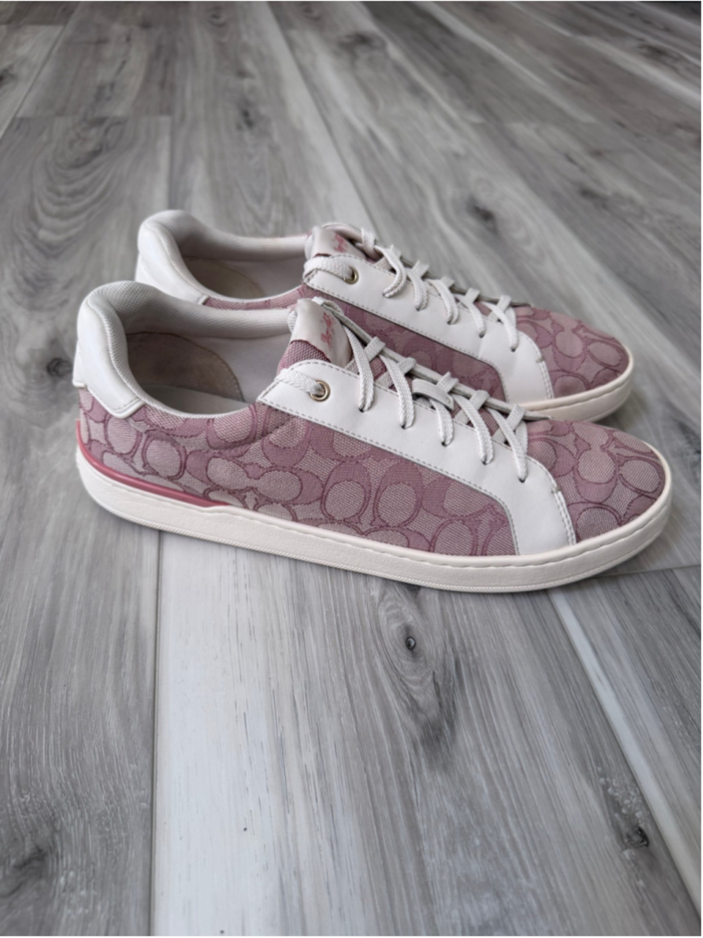 Coach Clip Low Top Sneakers Women’s 11 Pink Signature Jacquard CG900 Designer